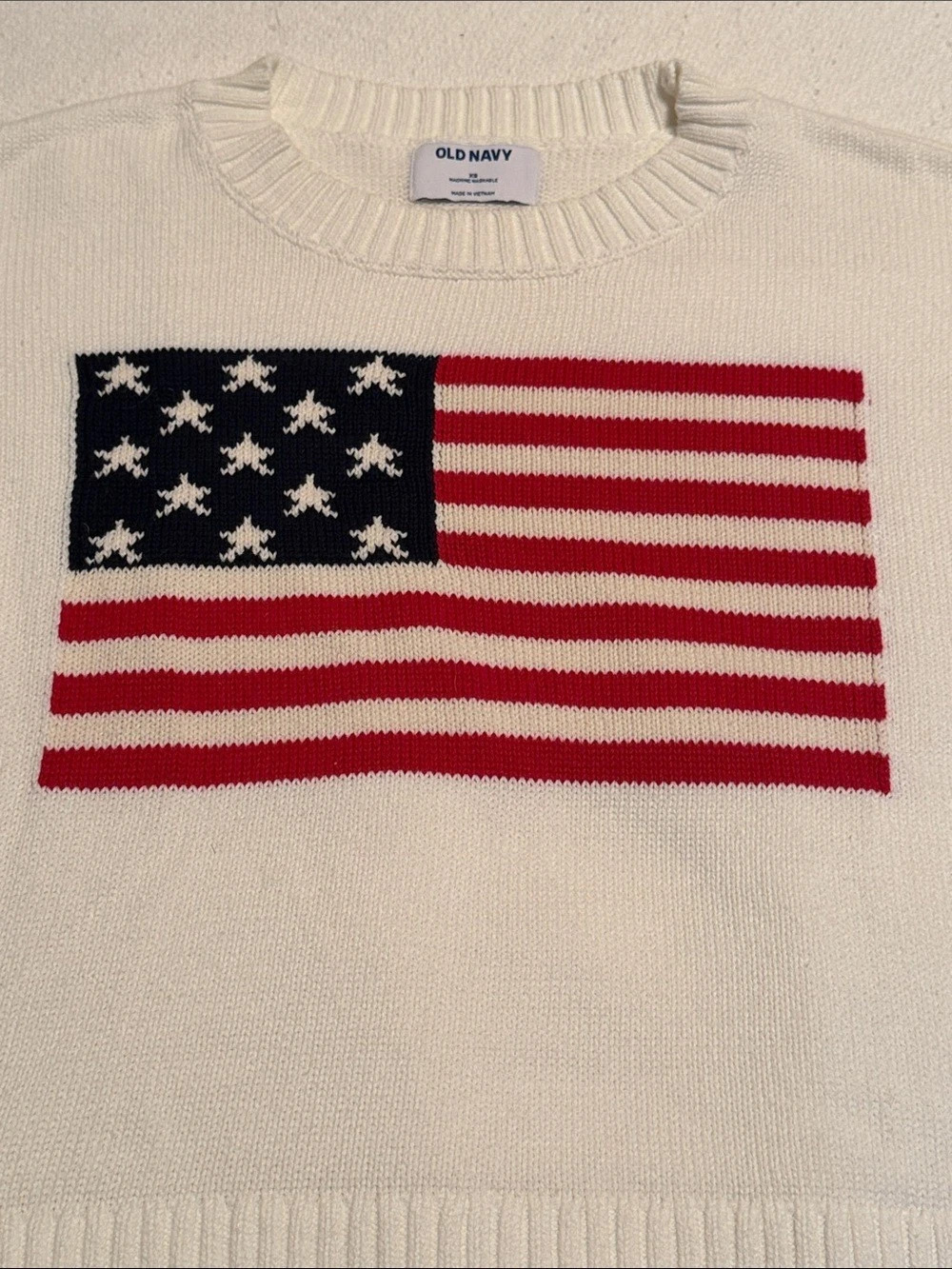 Old Navy Crew-Neck Flag-Graphic Sweater Cream & Red XS